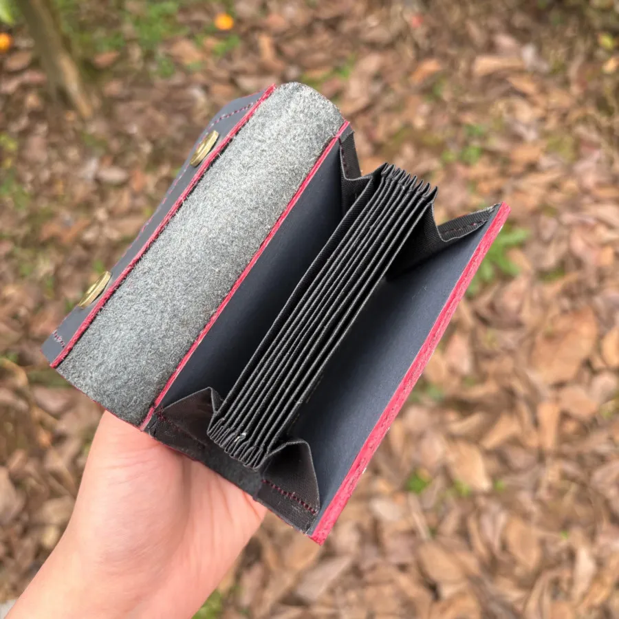 کیف‌ کارت چرم دست دوز