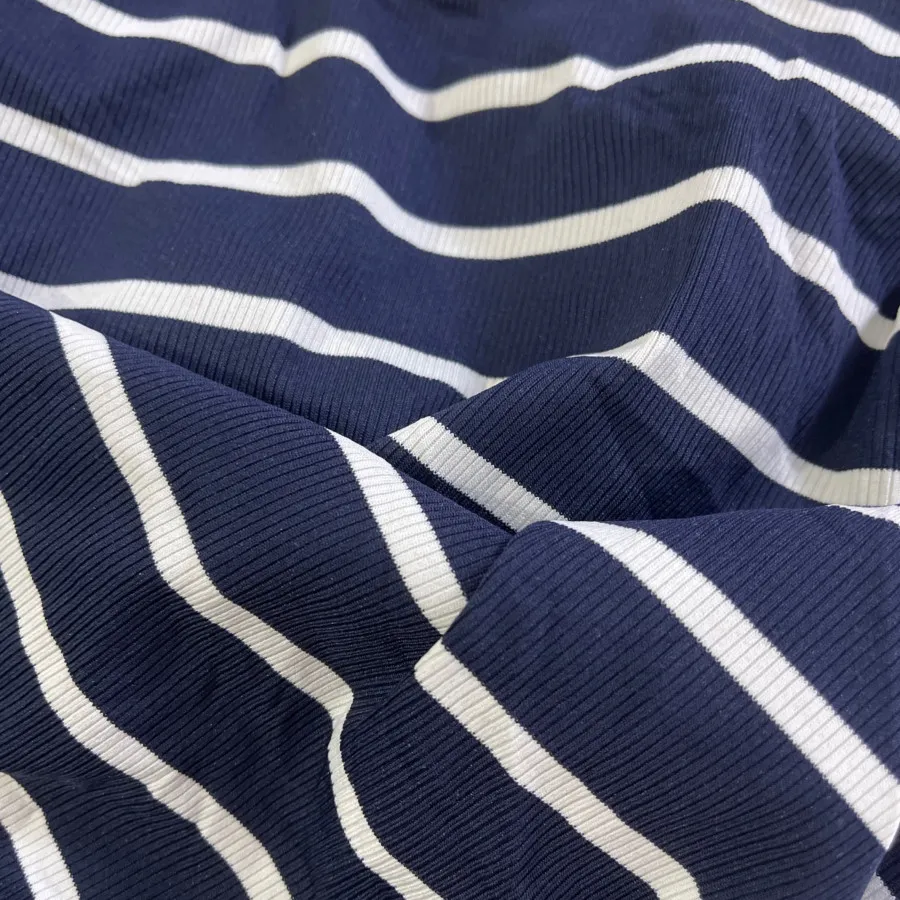 تاپ نیم تنه دار