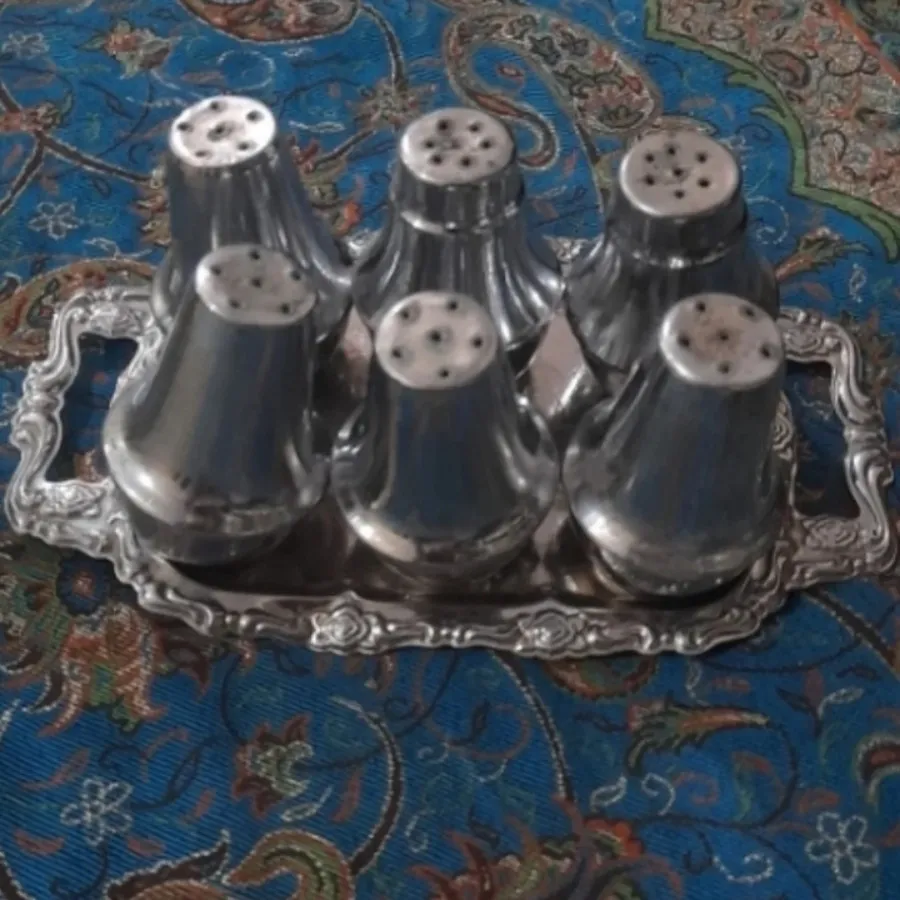 نمکدان قدیمی