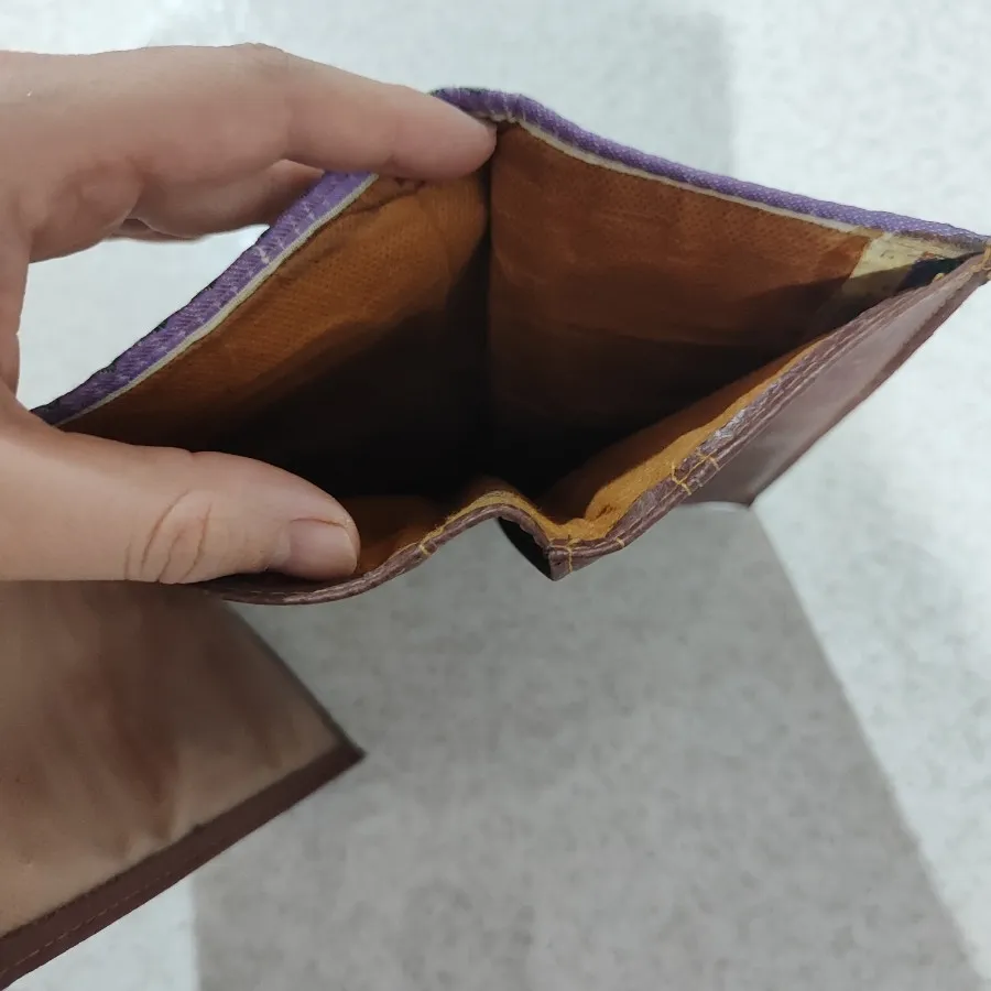 کیف پول سنتی