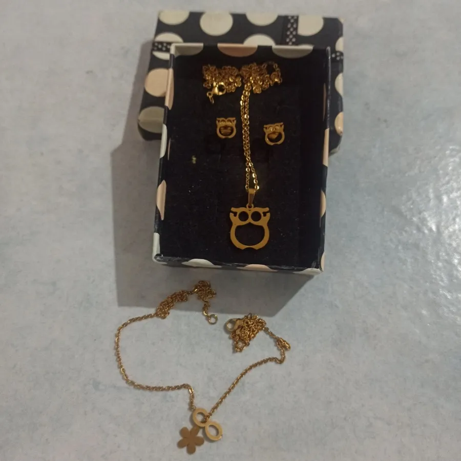 ست گردنبند و گوشواره