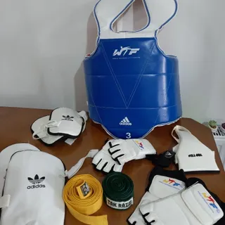 لوازم کامل تکواندو