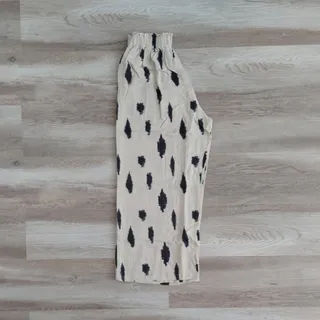 شلوار خال‌دار