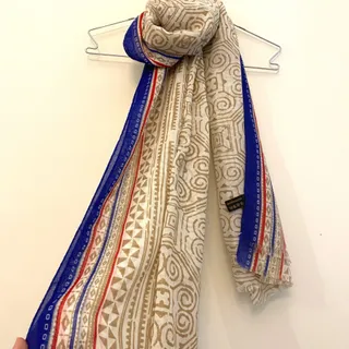 شال نخی طرحدار