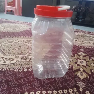ظرف پلاستیکی