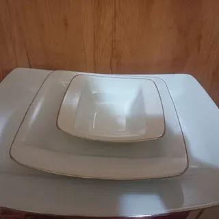 چینی تقدیس سبک و ظریف