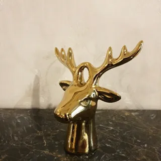 مجسمه گوزن