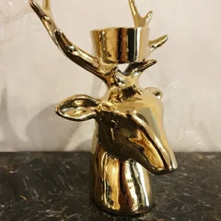 مجسمه گوزن