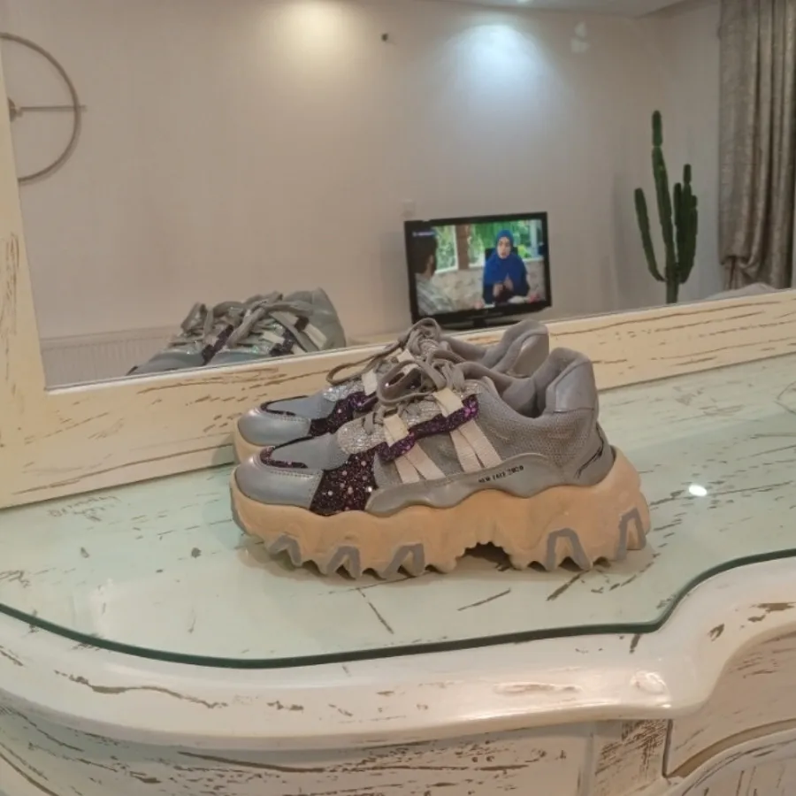کتونی کتانی سایز 38