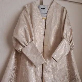 مانتو عروسکی