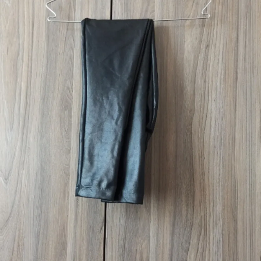 شلوار چرمی