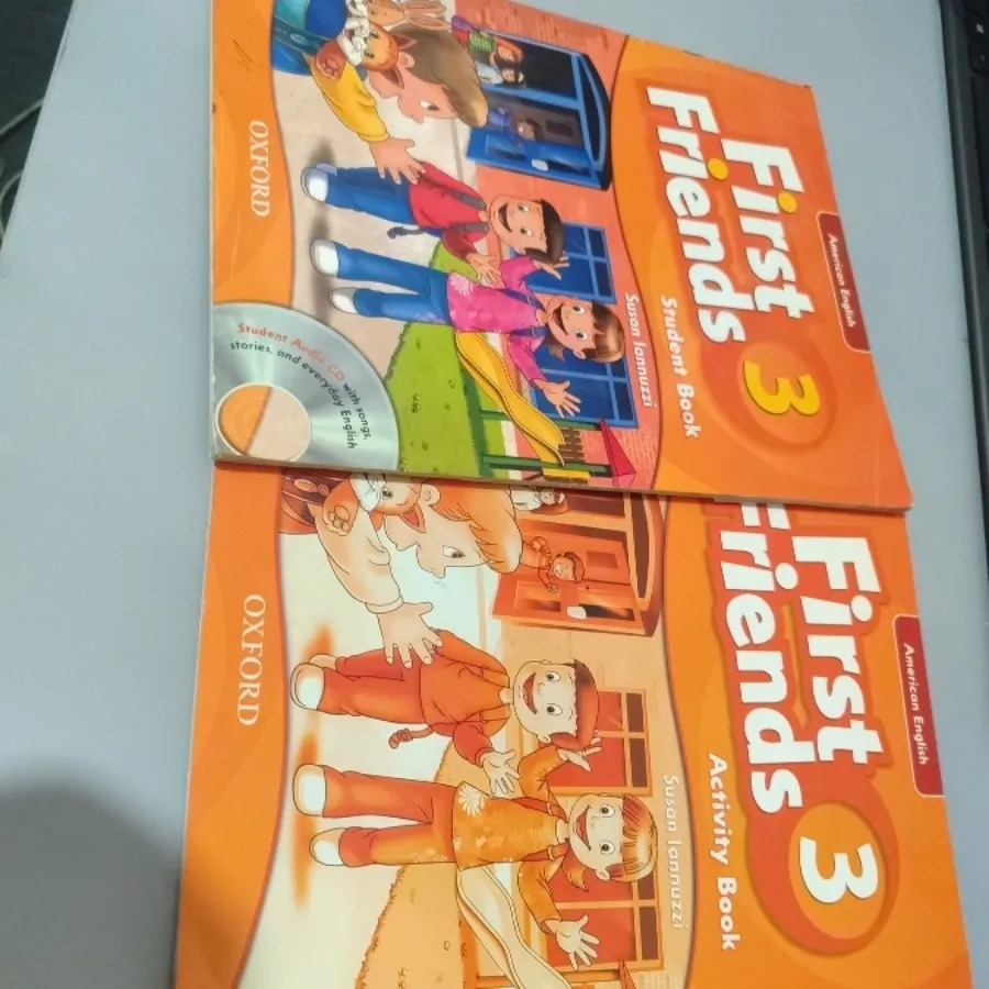 کتاب زبان first friends3