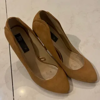 پاشنه بلند منگو کرم