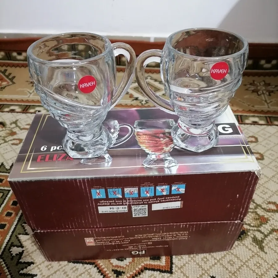 فنجان پایه دار
