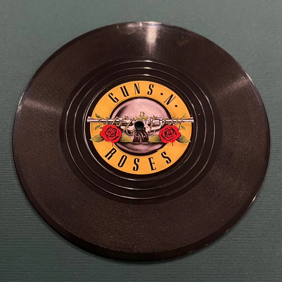 مگنت گروه Guns N’ Roses