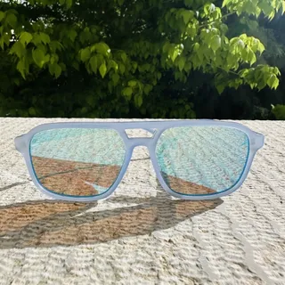 عینک شیشه جیوه ای