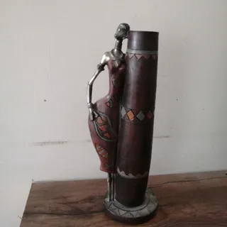 مجسمه یا گلدان آفریقایی