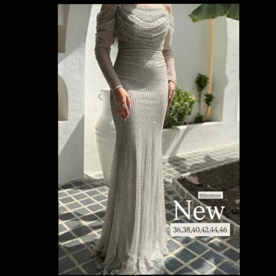 لباس مجلسی نقره ای