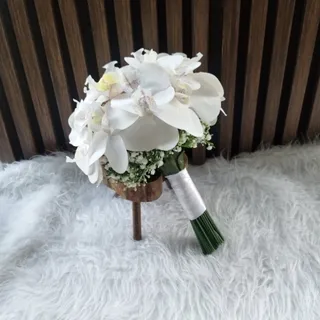 دسته‌گل عروس