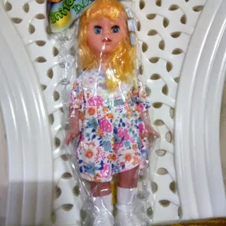 عروسک زیبا