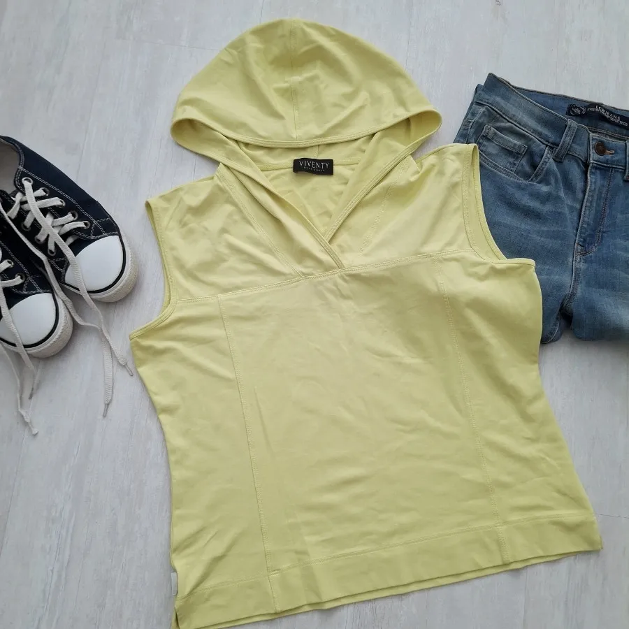 بلوز ورزشی