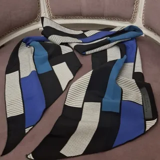 شال دور گردنی
