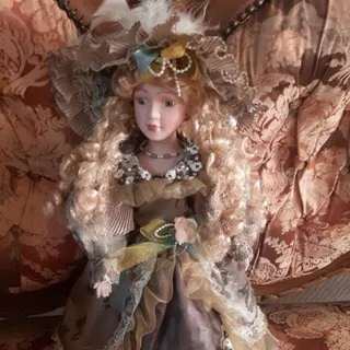 عروسک سرامیکی