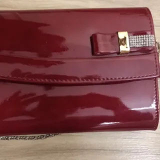کیف زرشکی ورنی