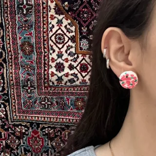 گوشواره صورتی