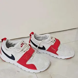کتانی نایک100 ٪ اورجینال