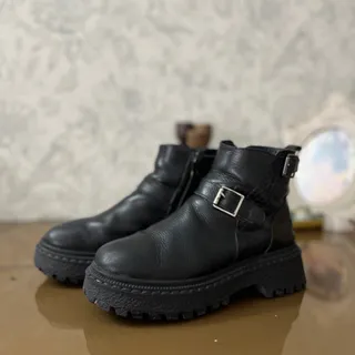 بوت چرم
