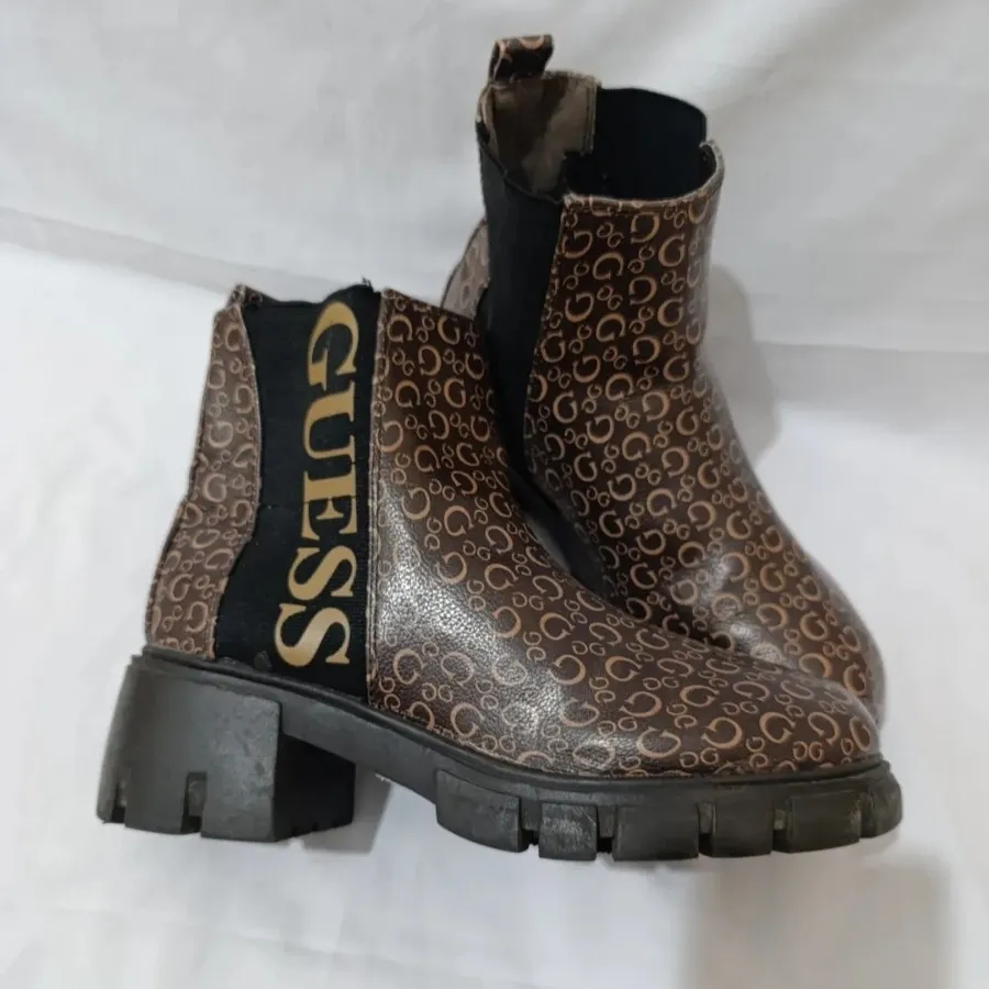 بوت اورجینال برند Guess