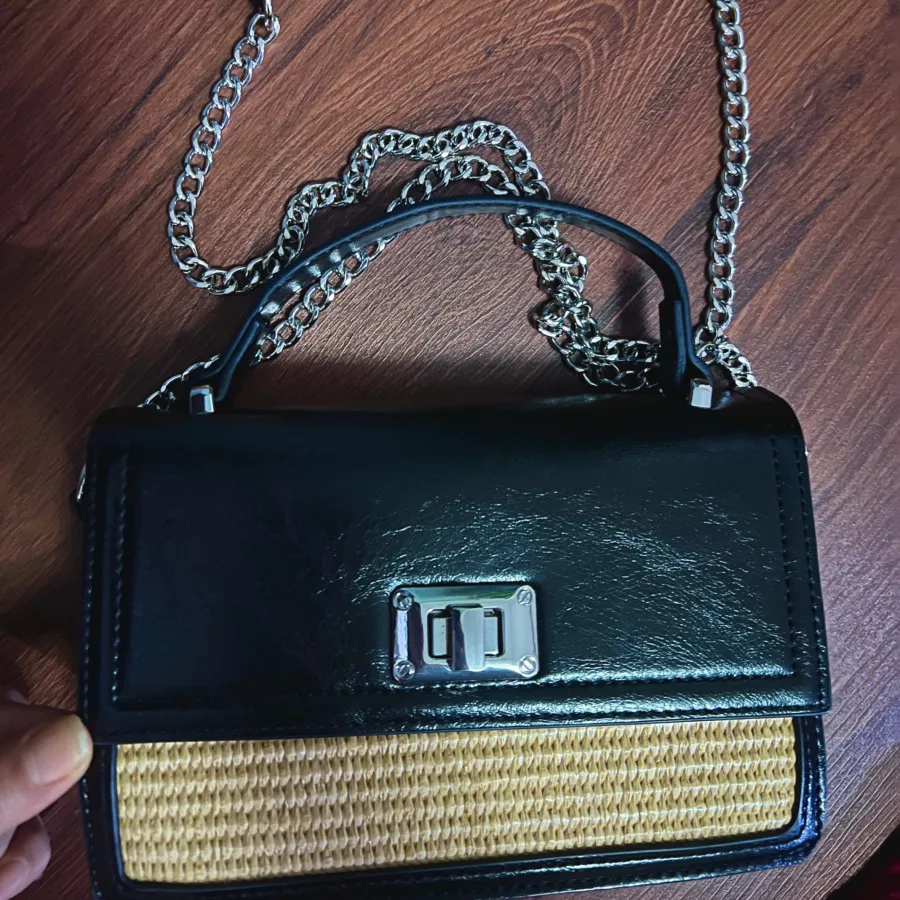 کیف stradivarius