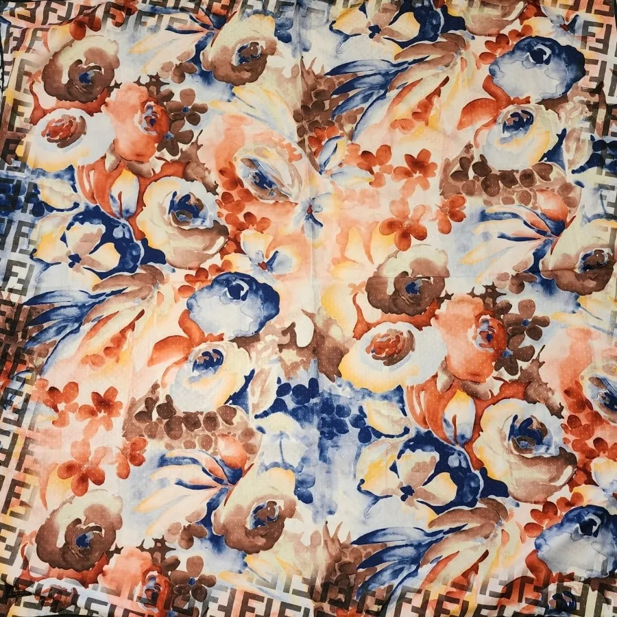روسری قواره دار طرح فندی