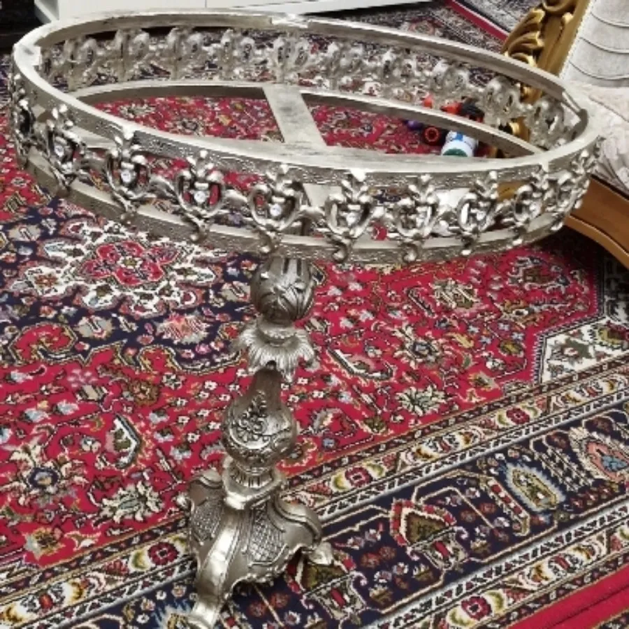 میز برنز (برنجی)