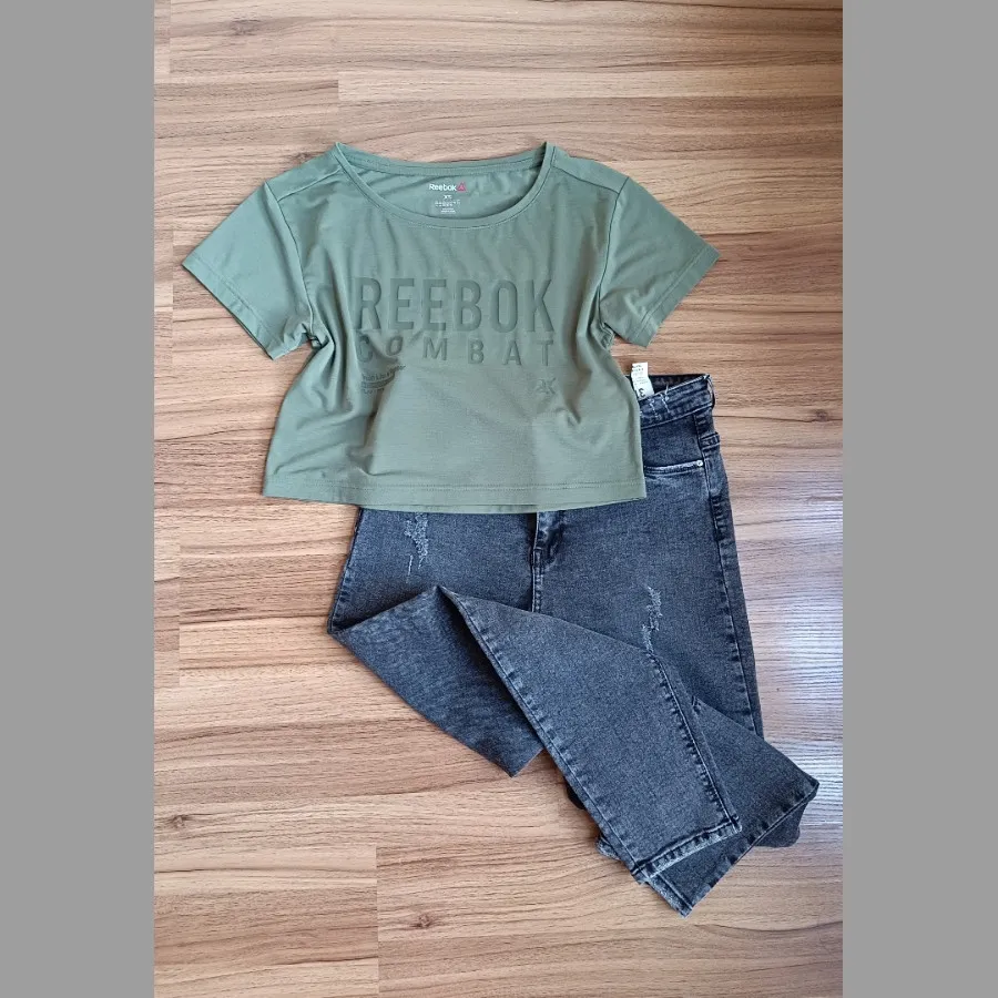 تی شرت Reebok