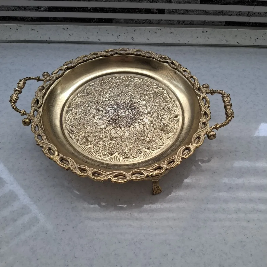 شیرینی خوری