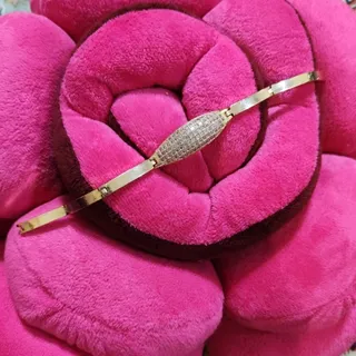 دستبند نگینی