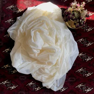 پارچه حریر شیری