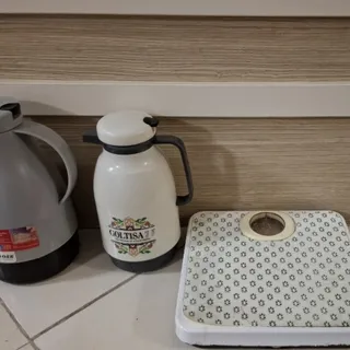 دو فلاکس و یک ترازو