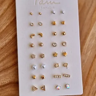 پک گوشواره میخی