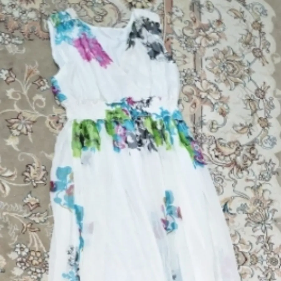 ساحلی زیبا