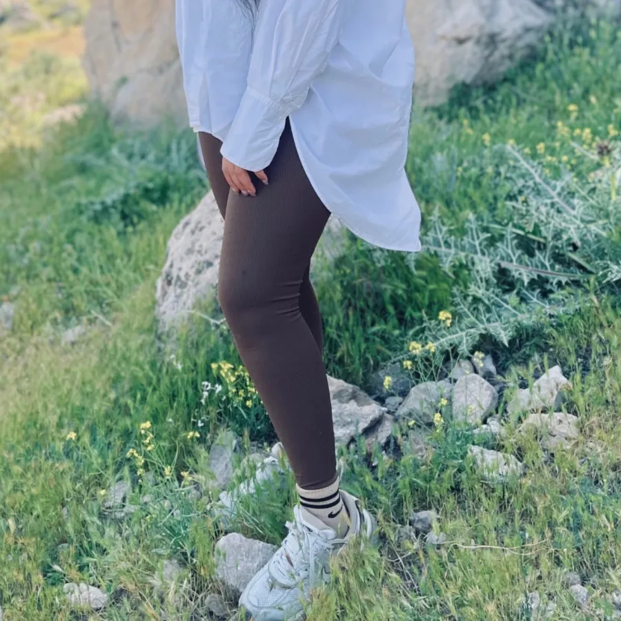 ساپورت قهوه ای