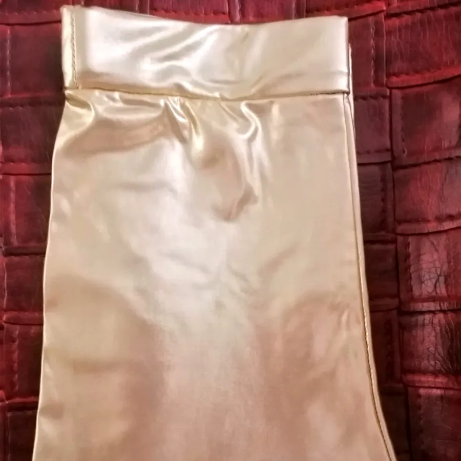 شلوار چرم زنانه