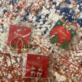 گوشواره کریسمس