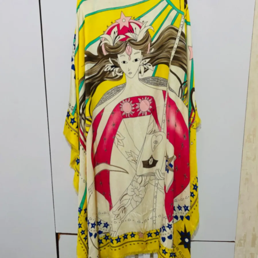 روسری ابریشم بزرگ