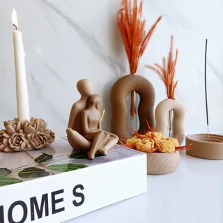 تندیس عشق ،دکوری