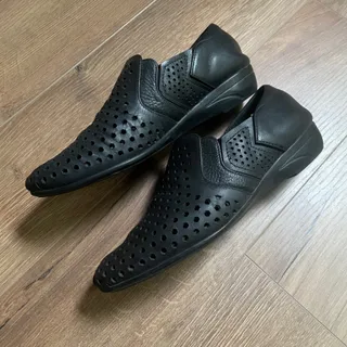 کفش چرم