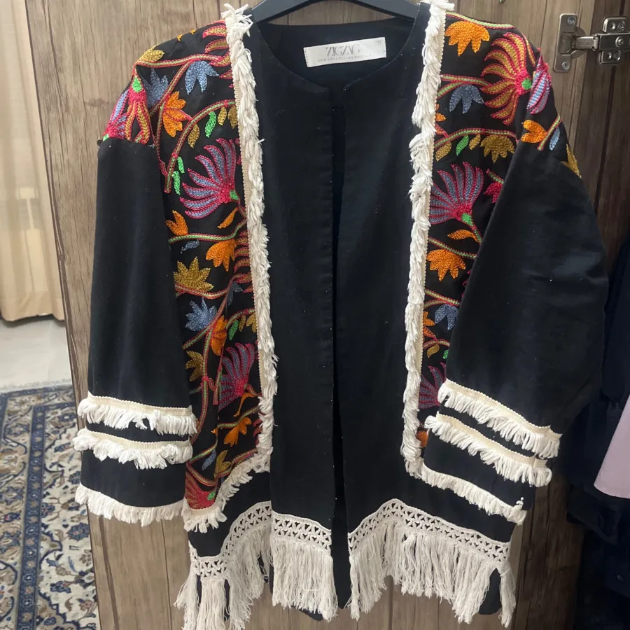 مانتو گلدوزی