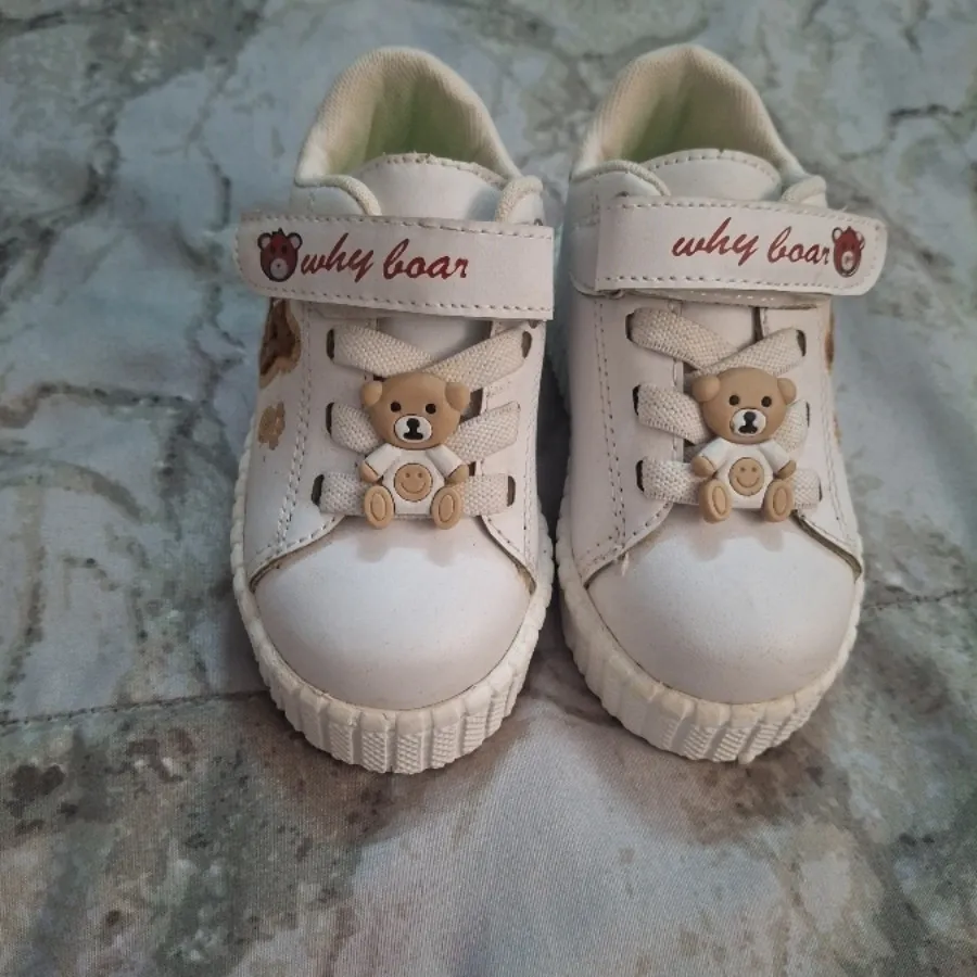 کفش بچگانه